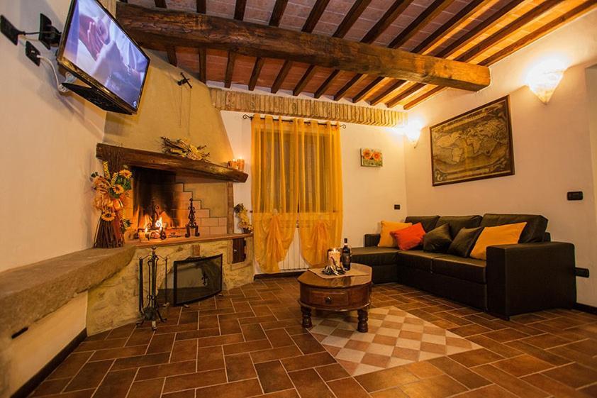 Agriturismo Casa Al Povero Volterra Exteriér fotografie